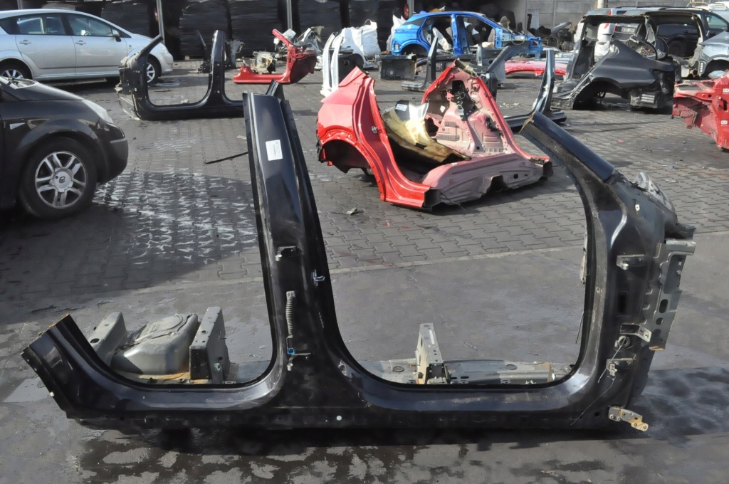 Купить Volvo xc90 2 стойка  a b c передний средний задний задняя  порог правый  длинный