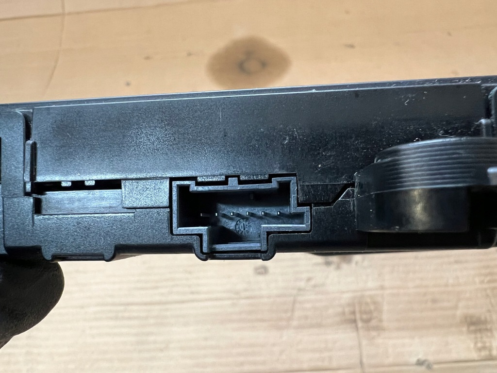 фото №9, Mercedes cla w118 a klasa w177 зарядное устройство индукционная индукция оригинал euro