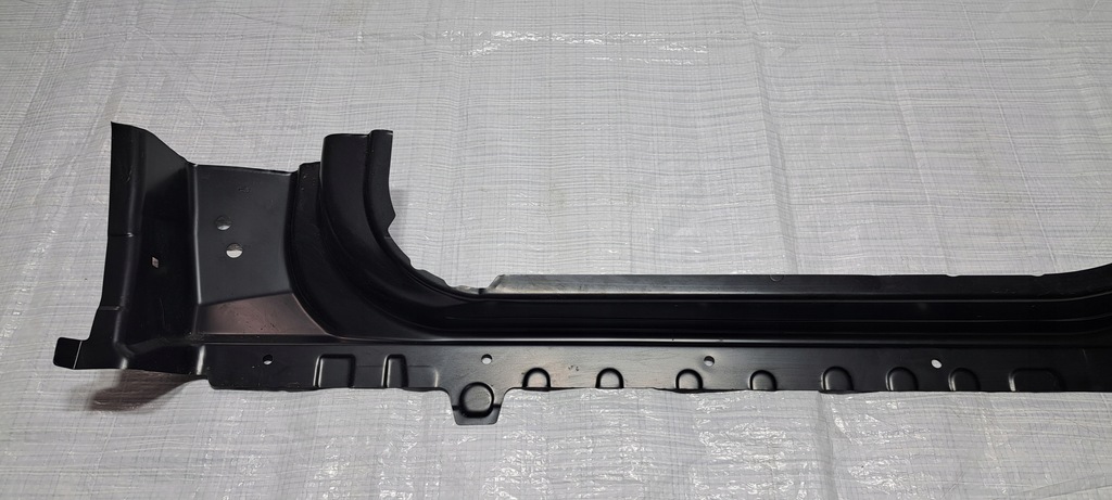 фото №7, Ford focus mk3 / 5 дверний sedan поріг правий bm51-a10130-ad