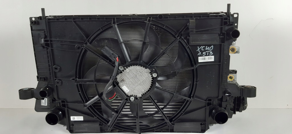 фото №12, Volvo xc40 1.5 t3 радиатор радиатор комплект 31474707, 32222109, 3135679