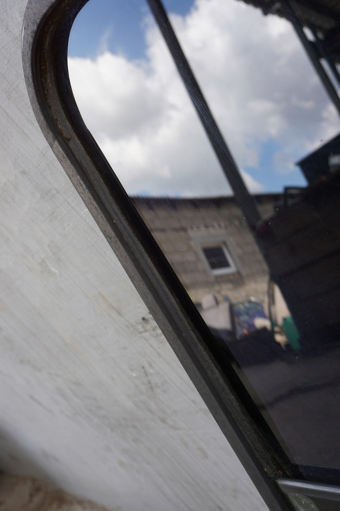 фото №11, Nissan patrol скло бічна кузовна правий задня 5d gr y60