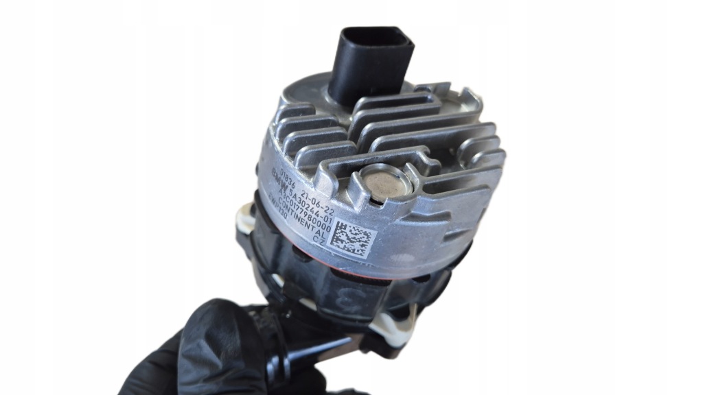 Дополнительная насос воды bmw g01 g02 g05 g06 g20 g21 g30 g31 oryg! 5a30244 nowa Оригинал