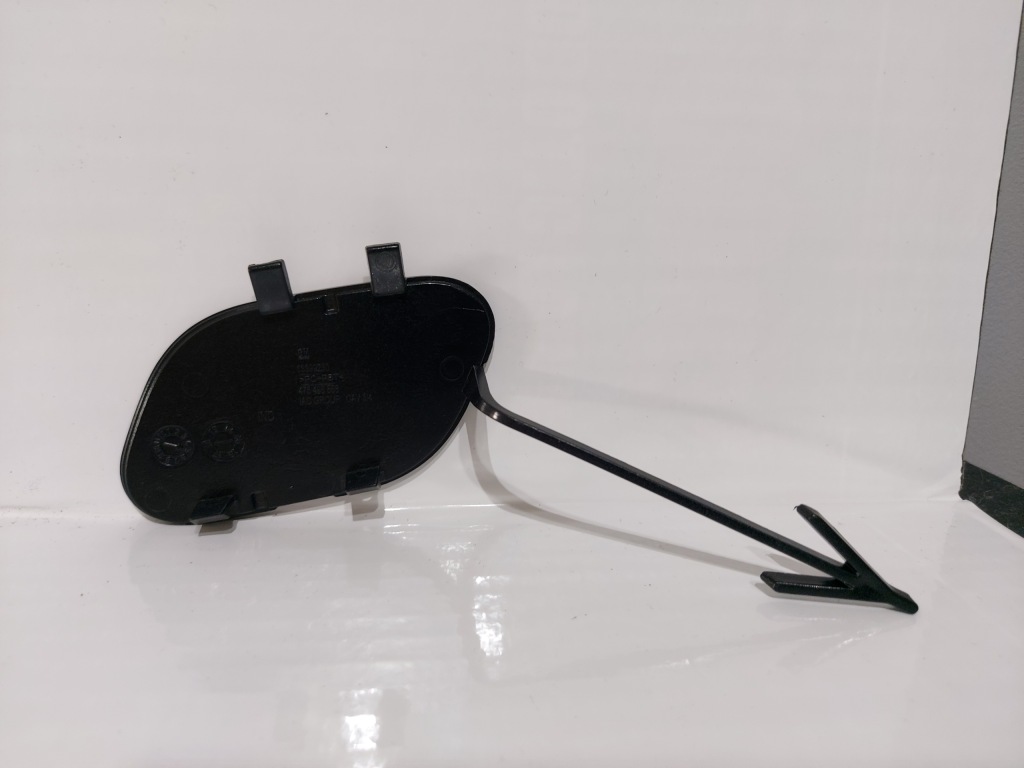 Заглушка фаркоп бампера перед opel corsa e 13399230 Киев