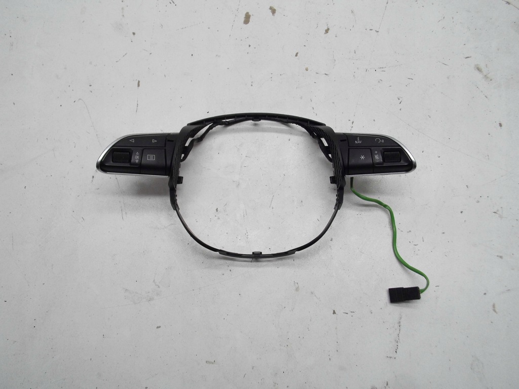 фото №1, Кнопки багатофункціональний керування радіо 8u0951523 audi a3 8v оригінал