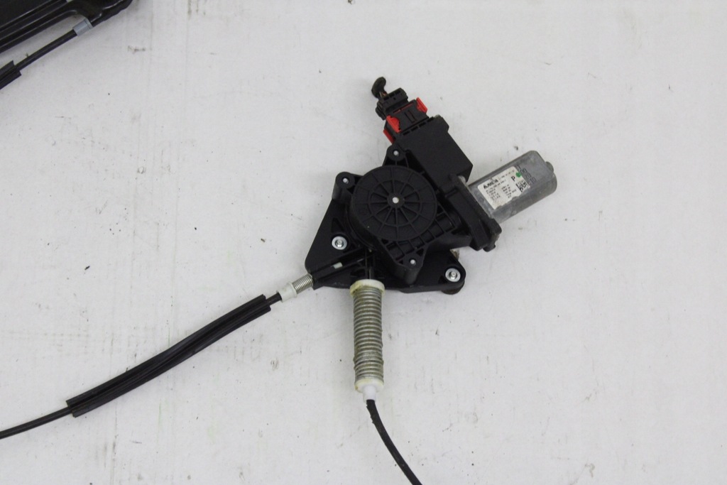 фото №7, Alfa romeo mito 2008r- подъемник стекло правый перед