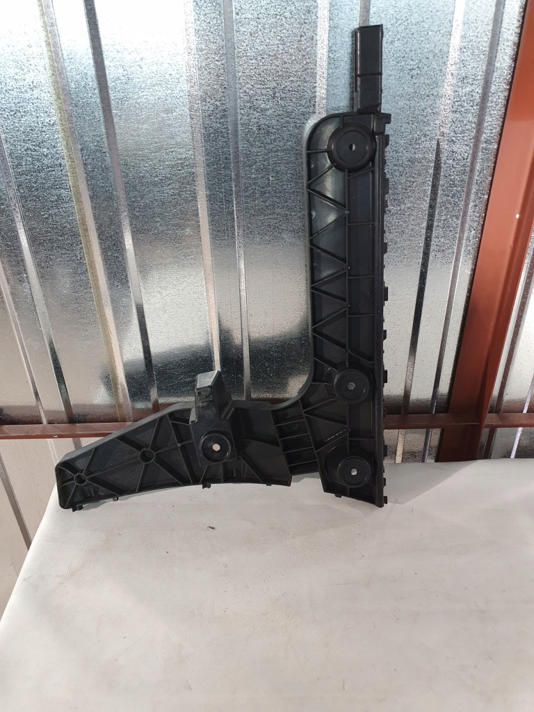 фото №4, Напрямна бампера задня audi rs6 c8 4k9