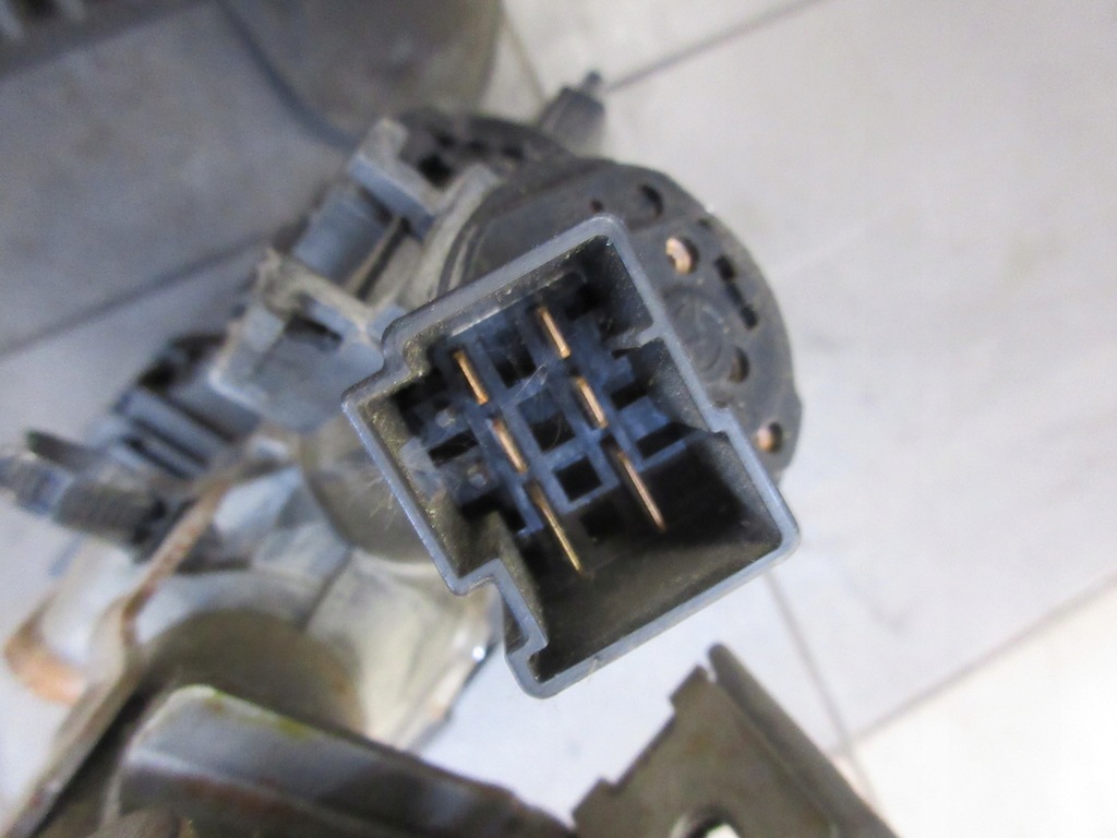 фото №12, Колонка рулевая замок зажигания mazda 6 gg gy i