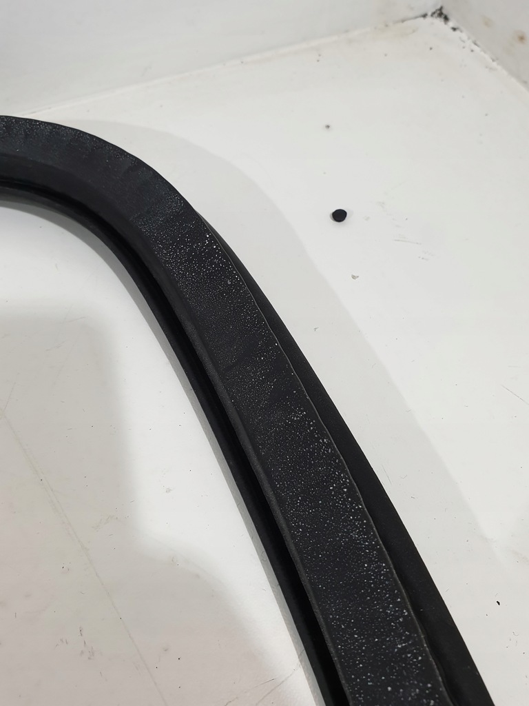 фото №8, Прокладка кузовная дверь правый перед audi a4 b6 eur sedan