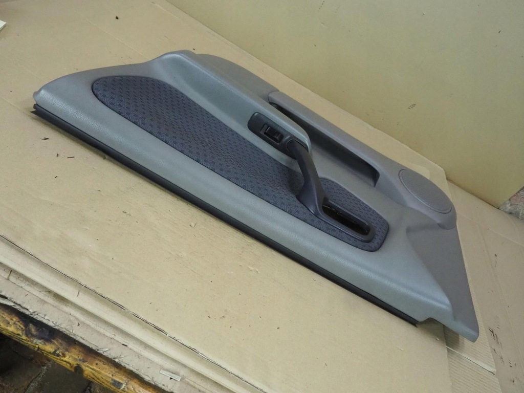 фото №10, Обшивка обивка дверь перед правый primera p11 lift