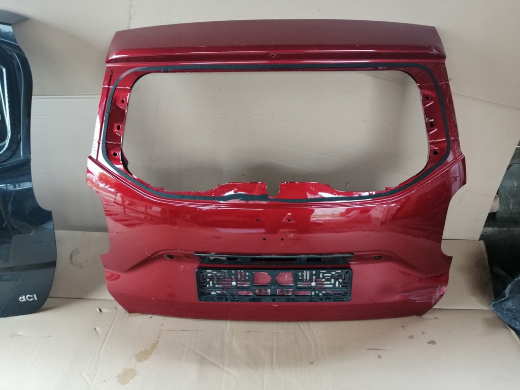 фото №1, Duster ii кришка багажника багажника