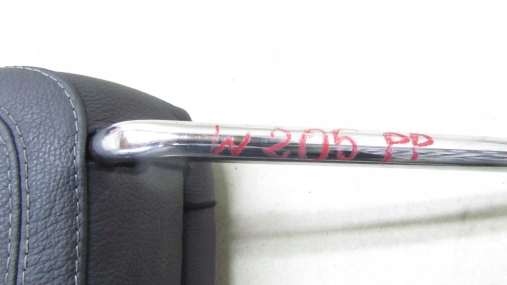 Mercedes w205 підголівник перед шкіра 14- в Україні