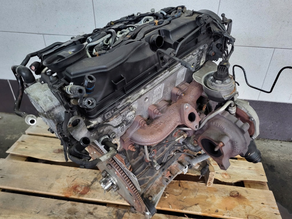 Audi a4 b8 2.0 tdi q5 a5 двигун насос форсунки turbo cjcd 137tyskm 150ps 15r Зі Шроту