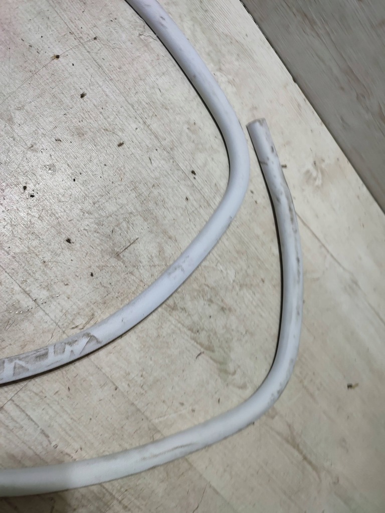 фото №7, Peugeot 2008 i 2018 прокладка люк