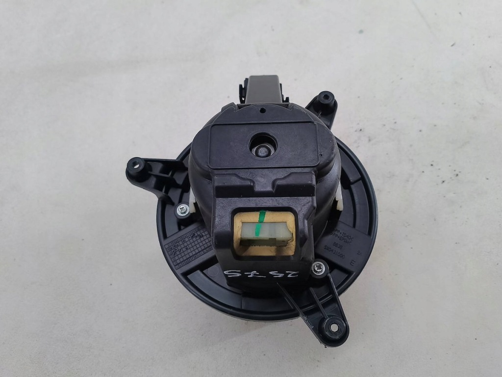 Вентилятор обдув, повітродувка alfa romeo giulia ii 5w0431000 mr116221-4500 Недорого