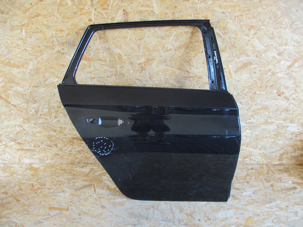 фото №1, Дверь правое задние задняя skoda kamiq