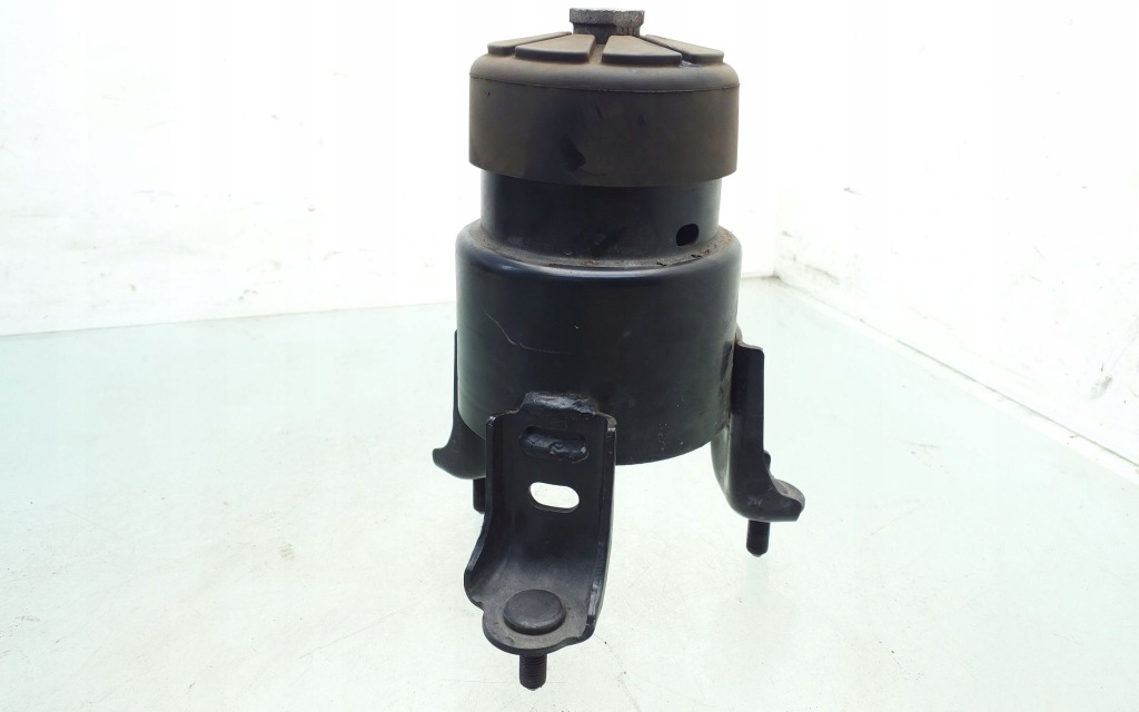 фото №1, 2019 lexus rx 450h кронштейн двигуна 17a1315