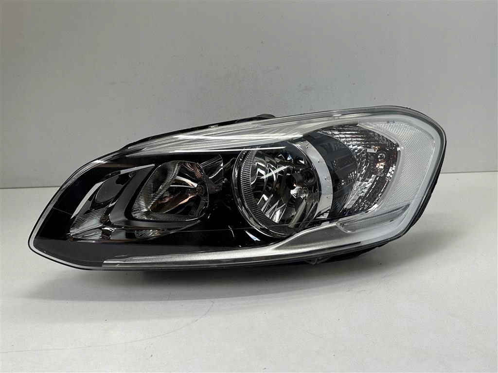 фото №1, Volvo xc60 lift 13-17r. левая лампа перед eur