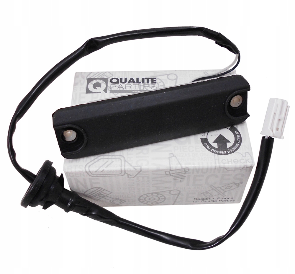 фото №1, Микровыключатель кнопка крышки задняя toyota corolla verso 84840-20010