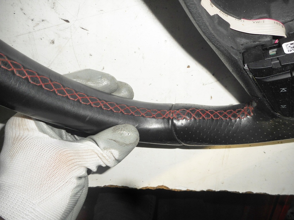 фото №6, Leon iii 15r воздуховод кожа кожаный czerwona nić