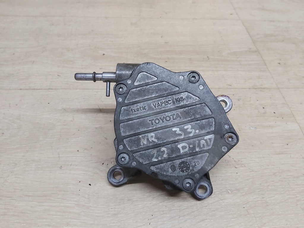 фото №1, Toyota avensis t25 t27 verso auris rav4 2,2 d4d d-cat вакуум насос