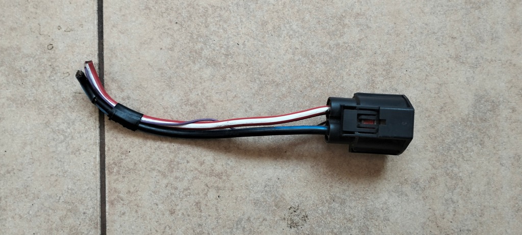 фото №3, Volvo колодка штекер радіатор