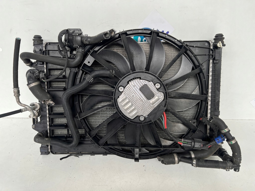 фото №14, Pas передний радиатор land rover discovery sport