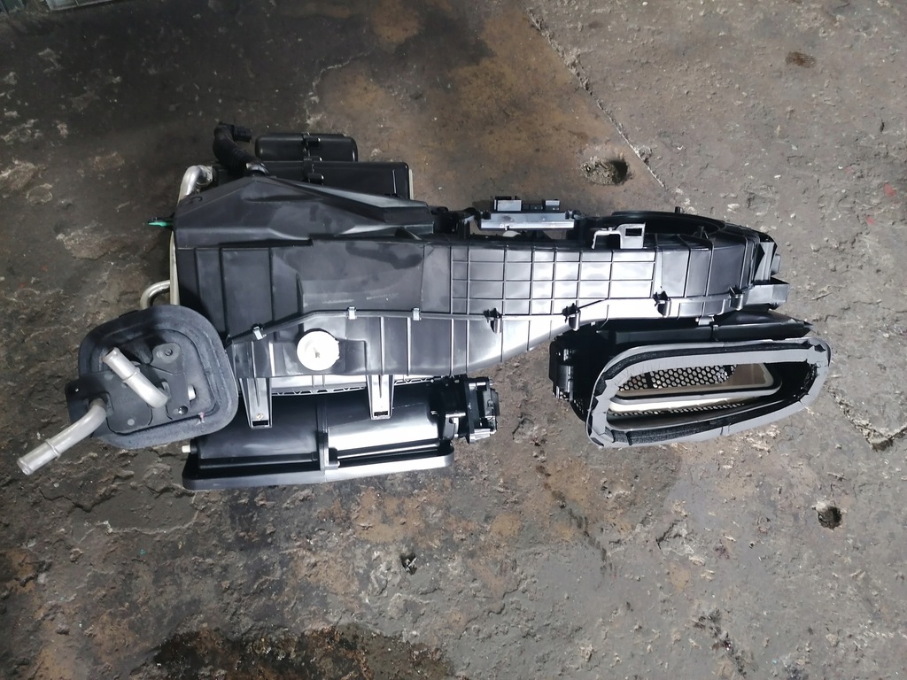 фото №1, Jeep grand cherokee wk2 lift отопитель