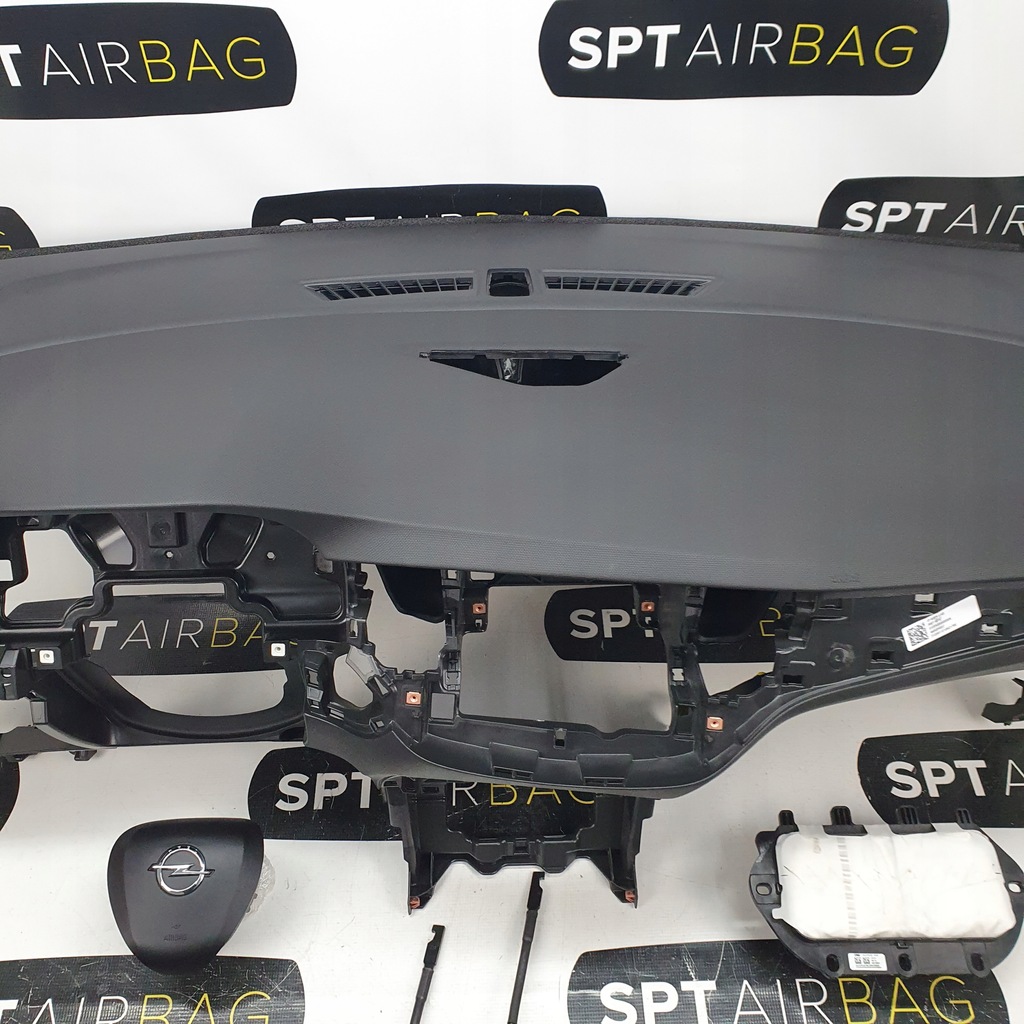 фото №3, Crossland приборная панель консоль подушки безопасности ремни подушка безопасности