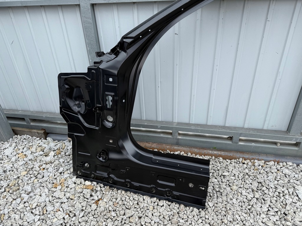 фото №4, Bmw 4 i4 g26 лівий поріг блок двигуна обшивка