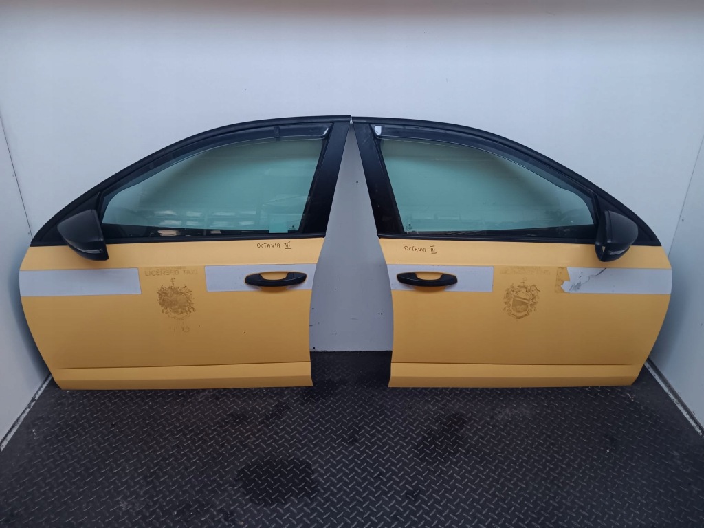 фото №1, Двері правий перед skoda octavia iii оригінальний номер 5e 12-