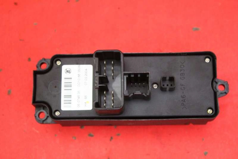 фото №6, Панель керування вікон eu dd1066350b mazda 2 ii dy 03-05