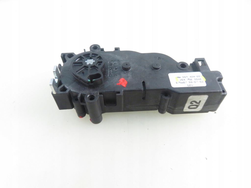 фото №4, Замок доводчик кришки mercedes w204 2047500060