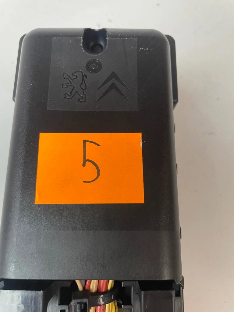 фото №10, Коробка предохранителей bsi citroen c4 ii b7