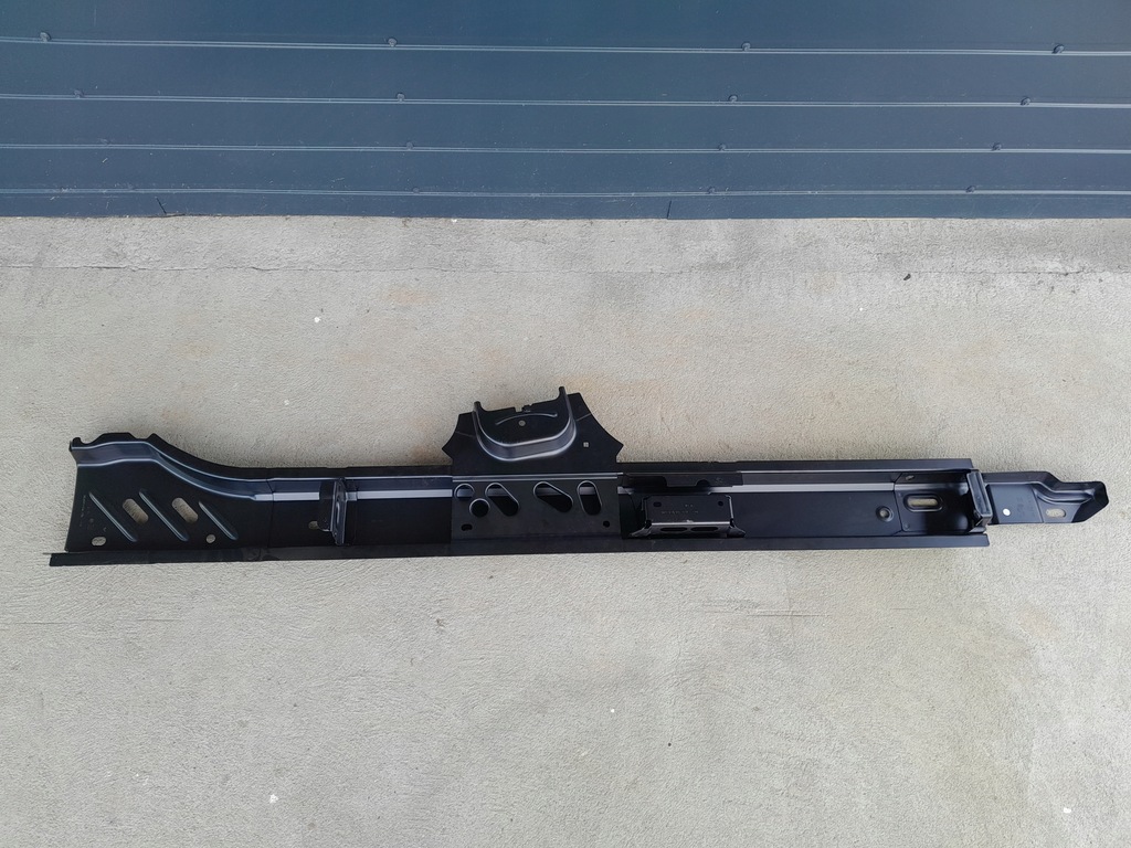 фото №2, Vw golf viii kombi левый порог внутренний рама 5h9