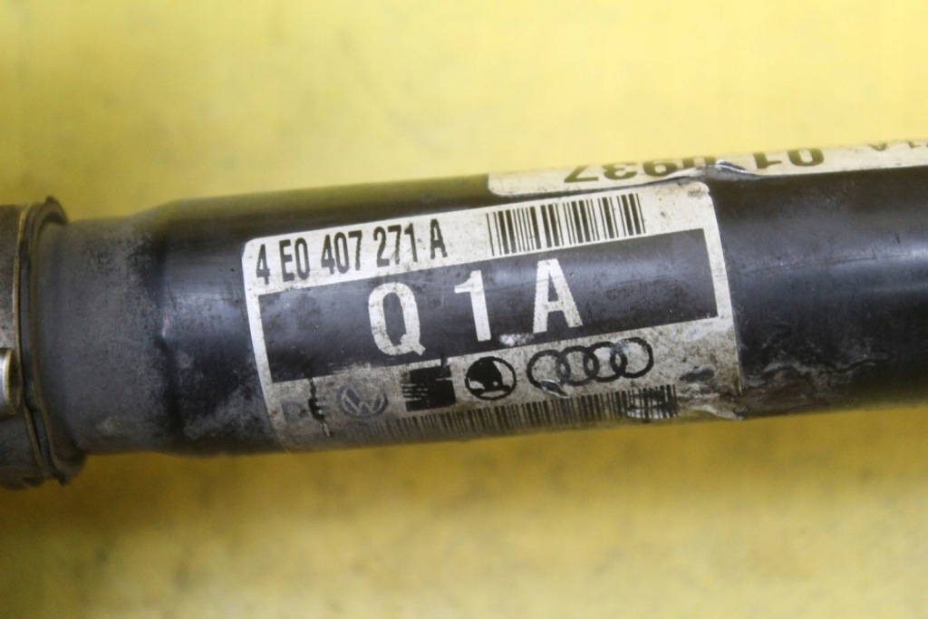 Привідний вал ліве перед 4e0407271a a8 d3 4.2 b bfm Зі Шроту