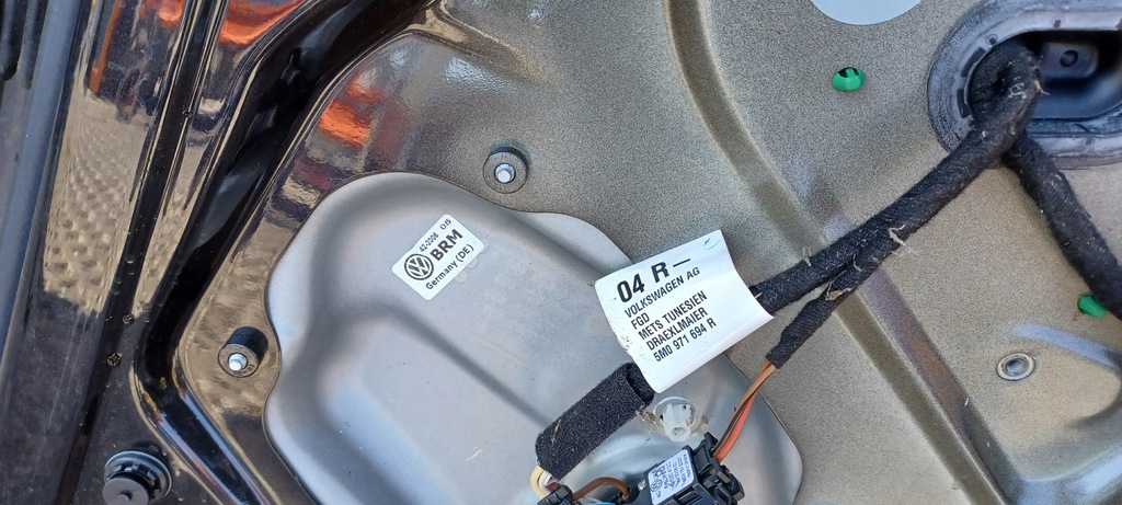 фото №14, Vw golf v plus дверь задние правый задняя 5m0833312