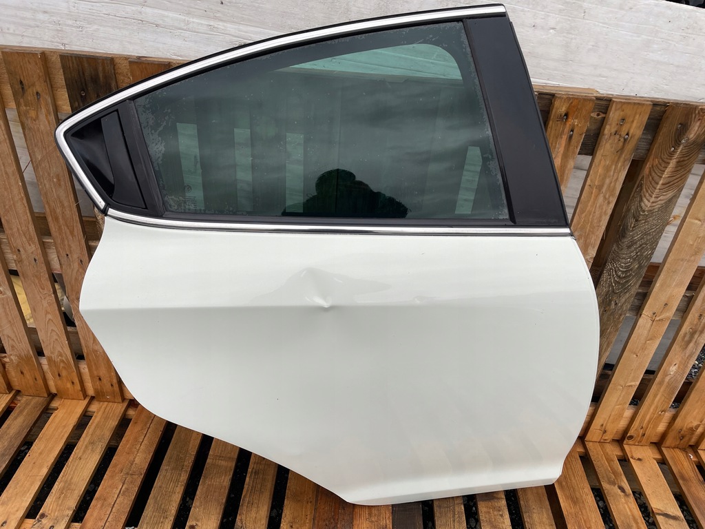 фото №1, Дверь правый задняя задние alfa romeo giulietta