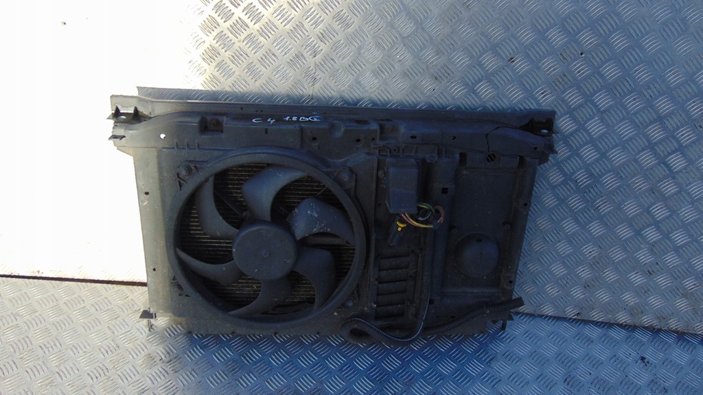 фото №1, Citroen c4 picasso 1.8 2.0 b комплект радиатор вентилятор