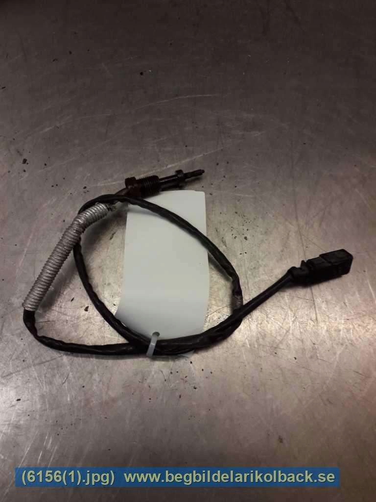 Купити 2011 volkswagen caddy датчик температури вихлопних газів 03l906088ec