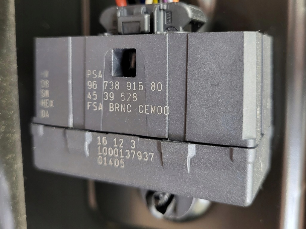 фото №9, Сиденья заднее сиденье комплект подогрев peugeot 3008 i 2016r 1.6 hdi ktpd