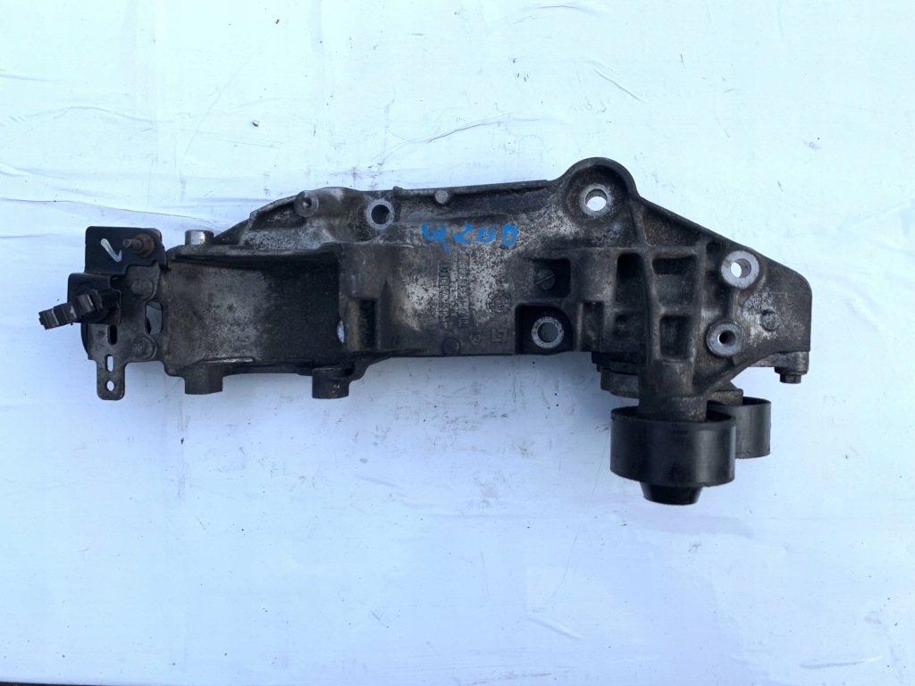 Купить Кронштейн генератора nissan qashqai j11 2.0 dci