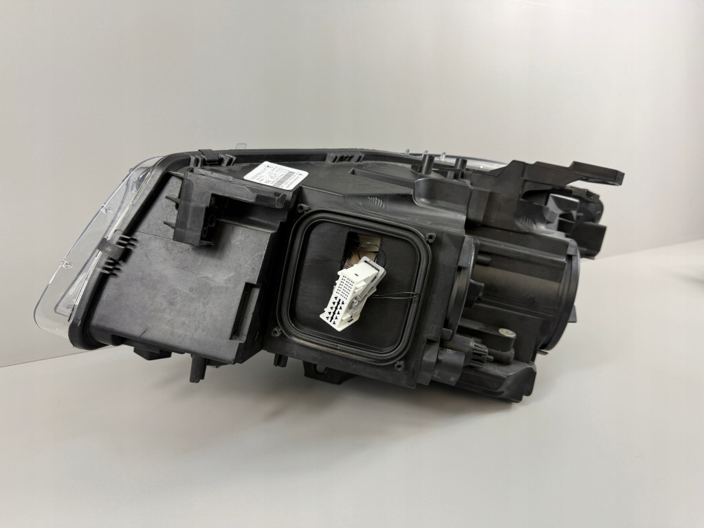 Mercedes cla w117 117 лампа лампи bi ксенон ils led права оригінальна поворотна Київ