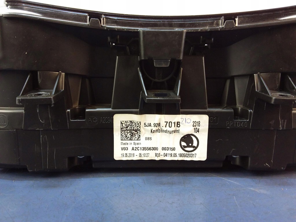 фото №4, Skoda rapid 1.6 tdi счетчик приборы 5ja920701b