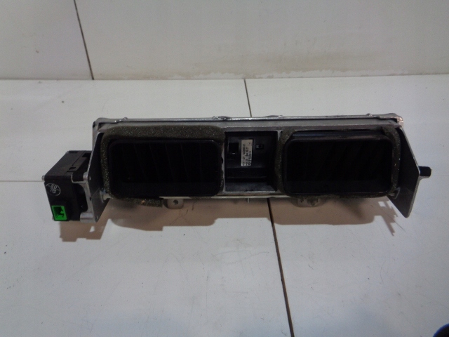 фото №5, Ґрати обдув бічний середня vw phaeton 02-16