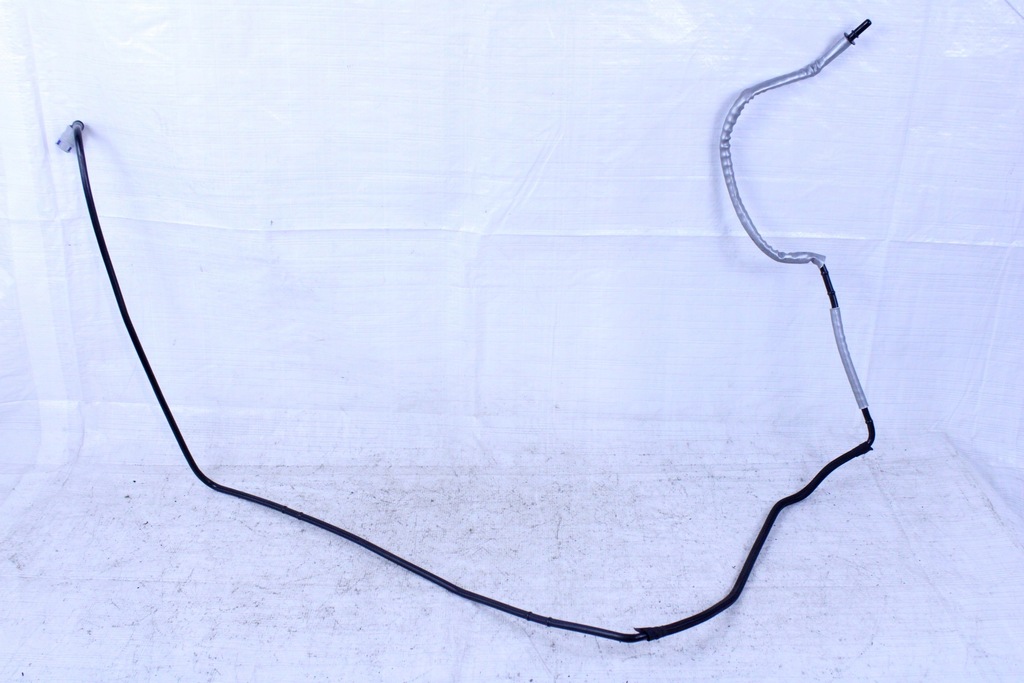 фото №1, Porsche cayman boxster 982 трубка труба wąż шланг wody 982121533j