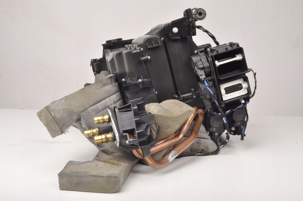 фото №14, Ferrari california 4.3 f149 отопитель 081014800