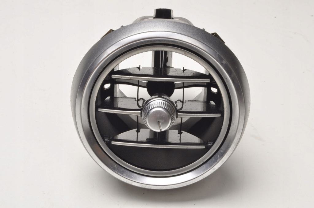 фото №1, Mercedes c w205 решітка обдув a2058300301