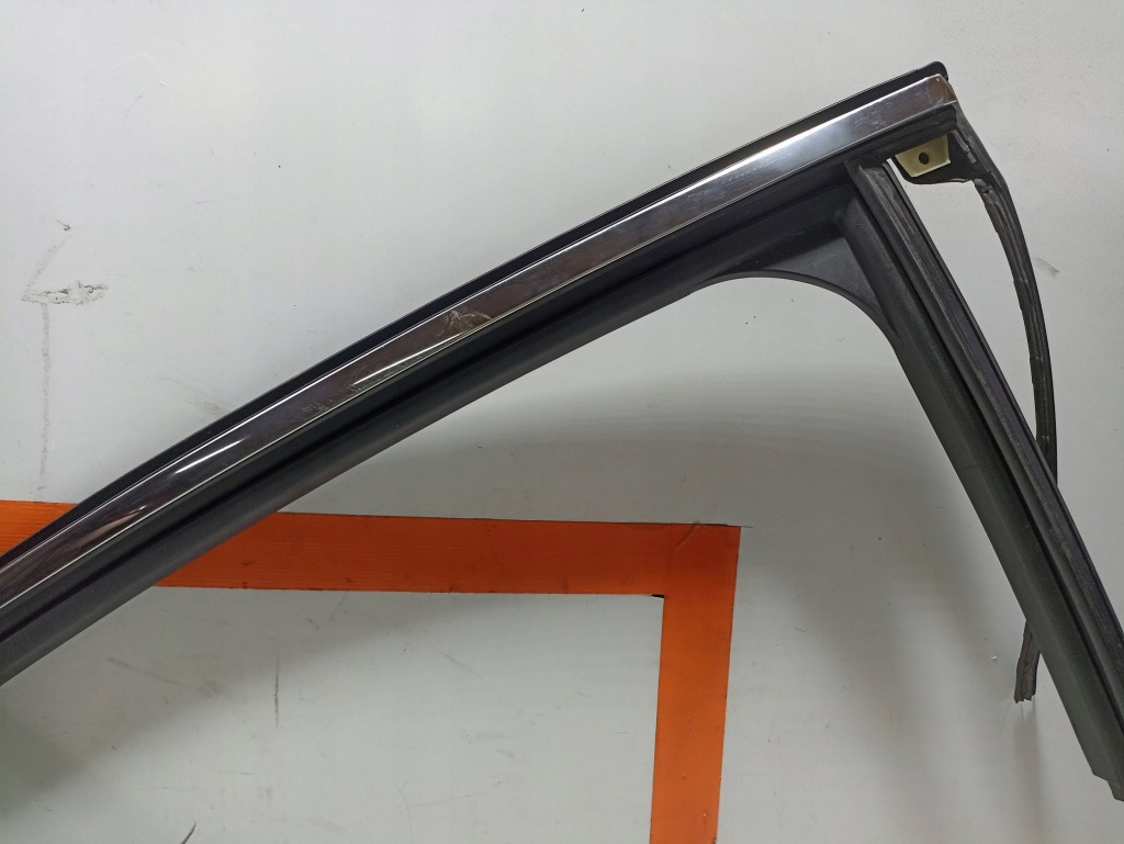 Ford focus mk4 стекло дверь правая задняя прокладка хэтчбек Доставка