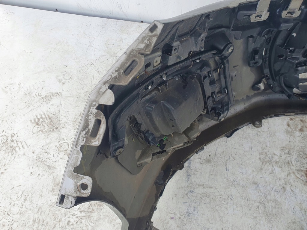 Peugeot 308 рестайлінг  бампер перед передній Зі Шроту