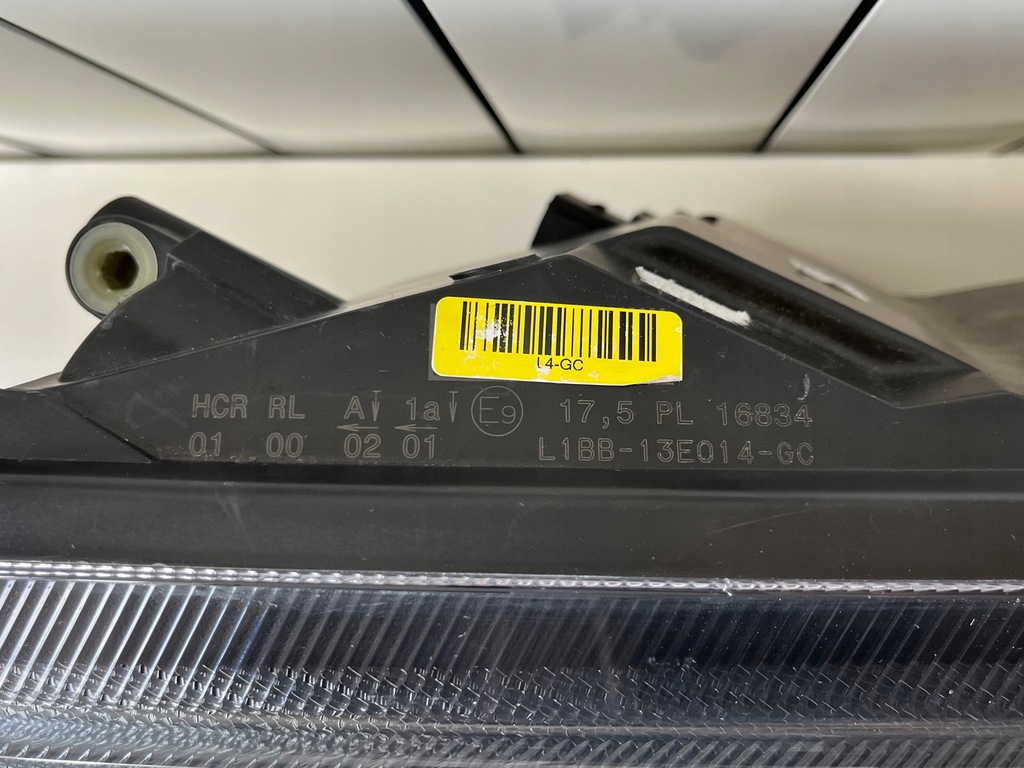 фото №6, Лампа правая передняя ford fiesta mk8 комплектная